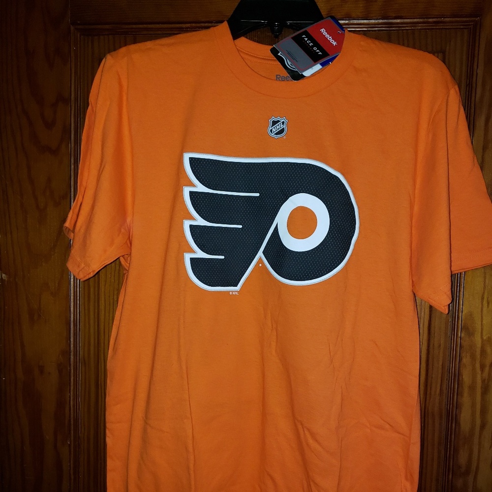 Brand new Wayne Simmonds Philadelphia Flyers shirt